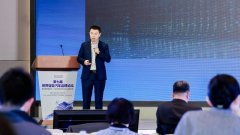 持续增加的海量数据为算法迭代和场景优化供给